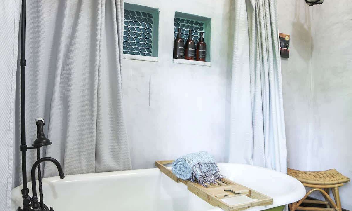 Photo of Bathroom in Lupton City