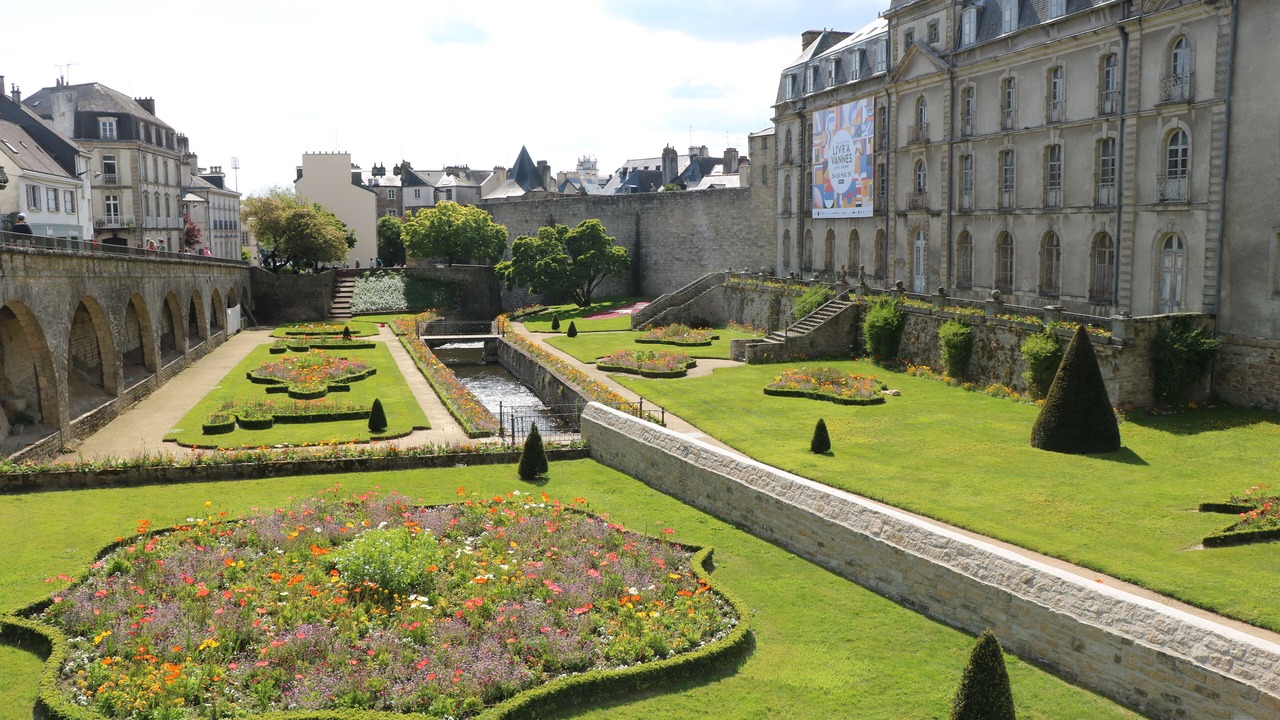 Photo of Others in Vannes