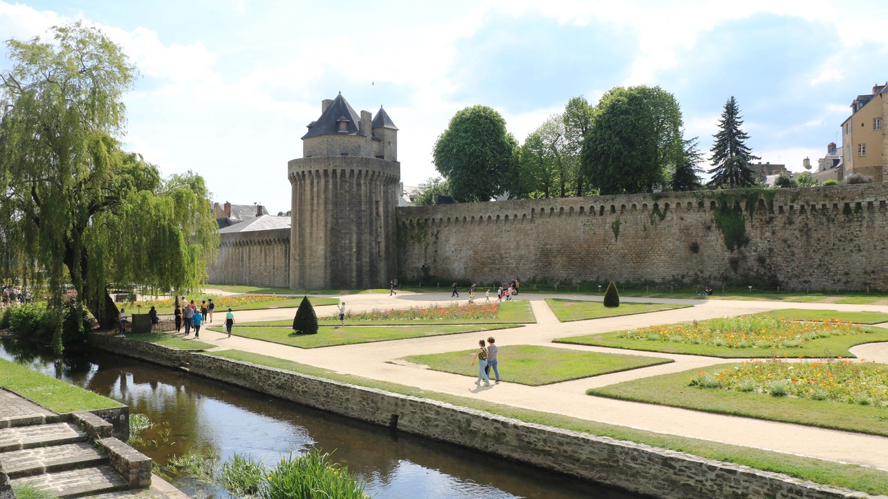 Photo of Others in Vannes