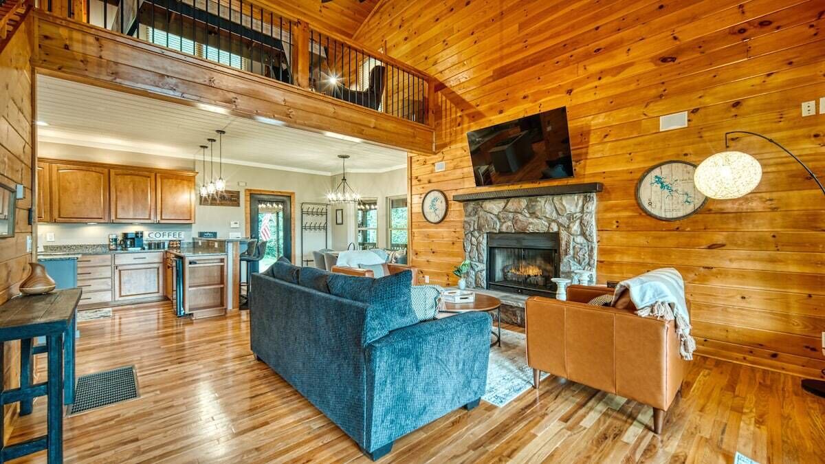Photo of Livingroom in Young Harris