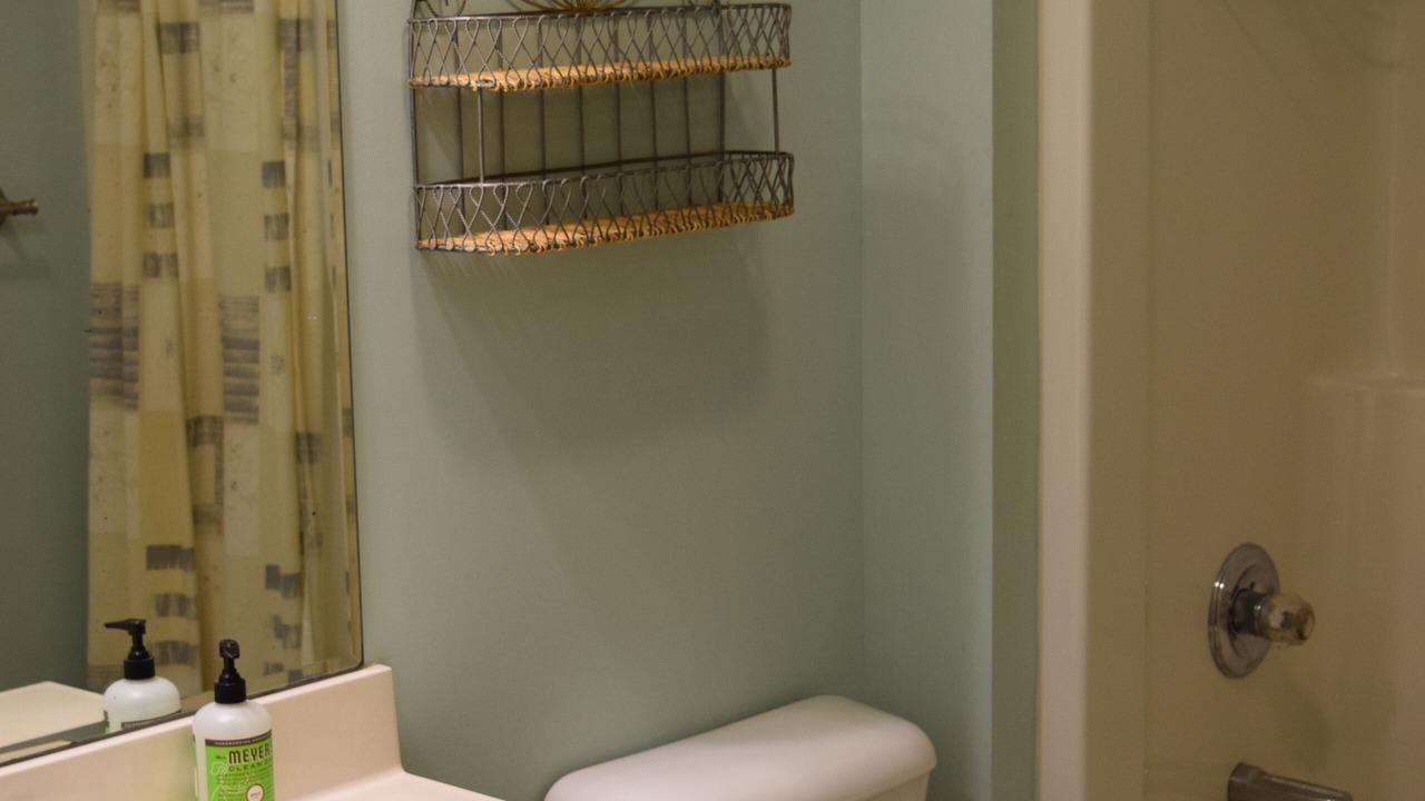 Photo of Bathroom in Glen Arbor