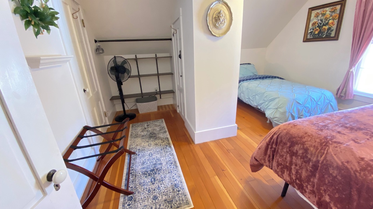 Photo of Bedroom in Waldoboro