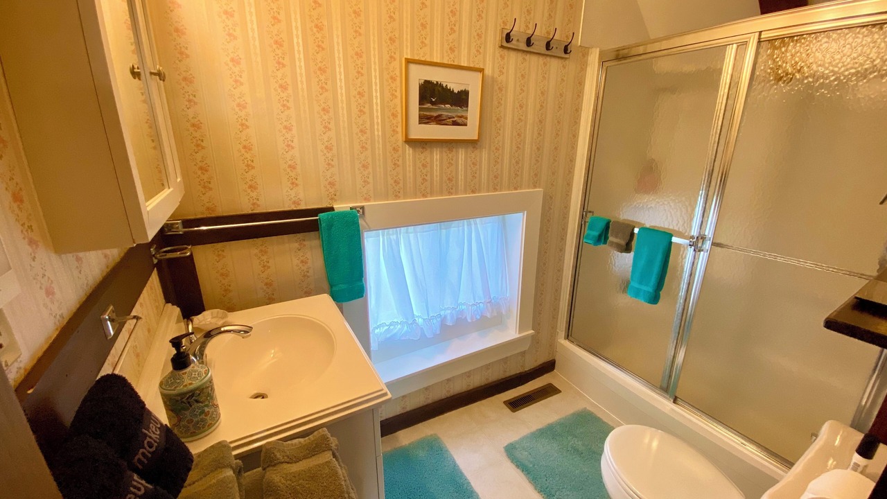 Photo of Bathroom in Waldoboro