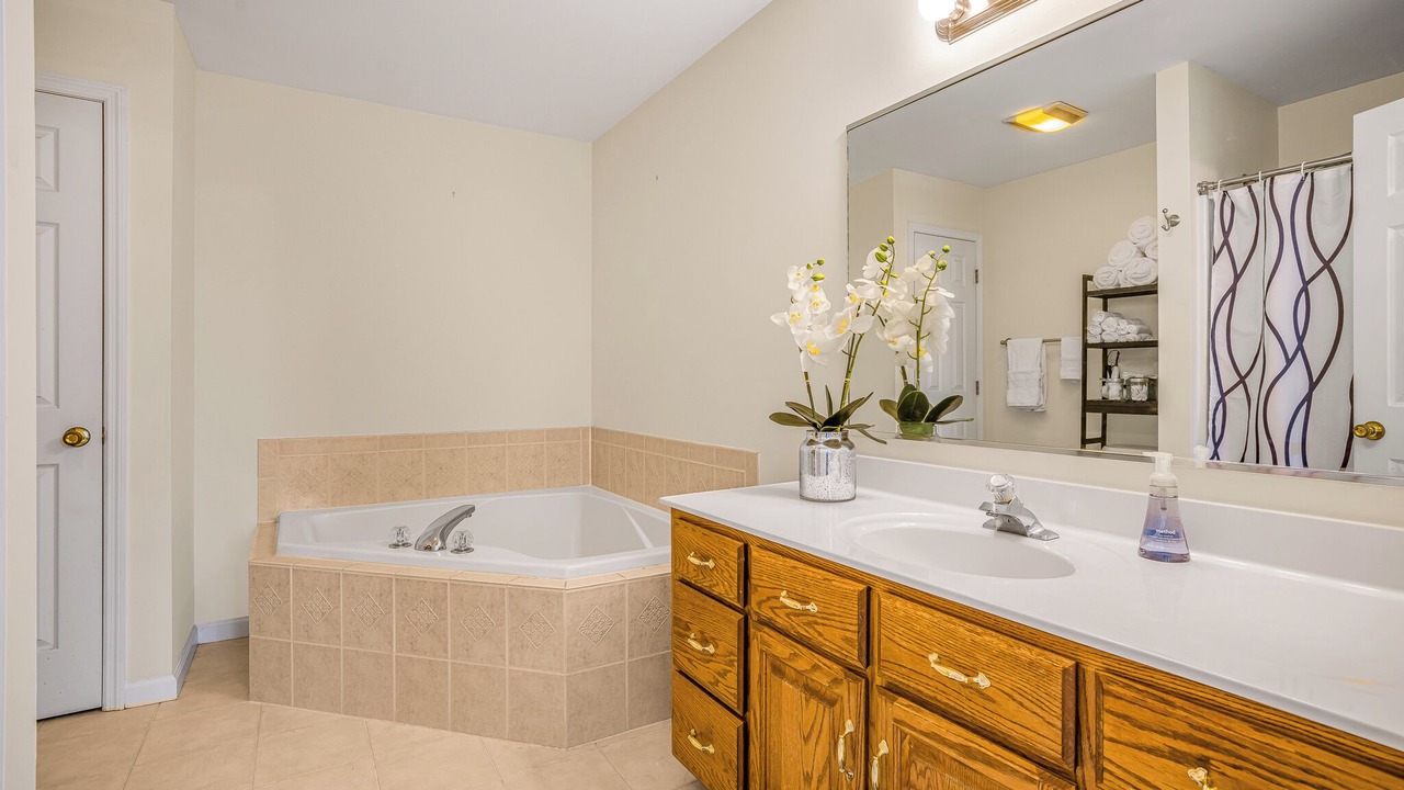 Photo of Bathroom in Newark