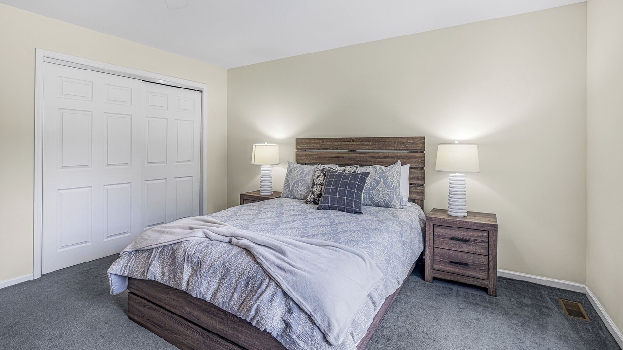 Photo of Bedroom in Newark