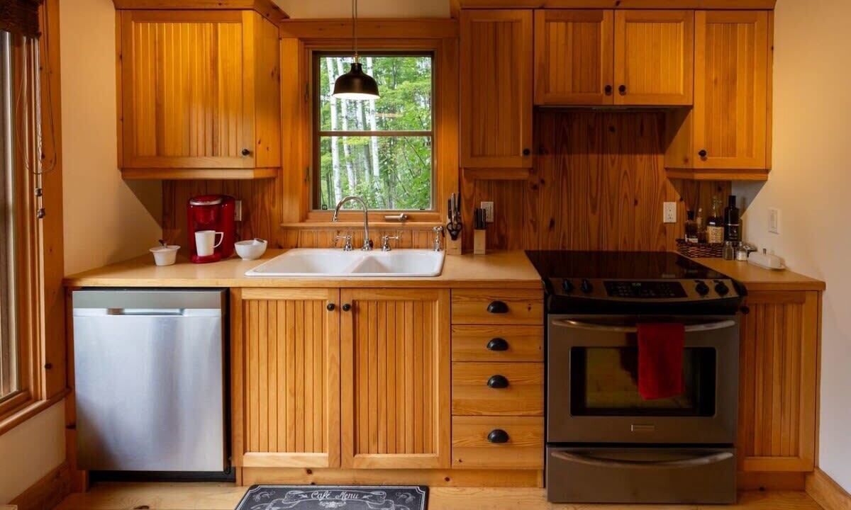 Photo of Kitchen in Pohenegamook