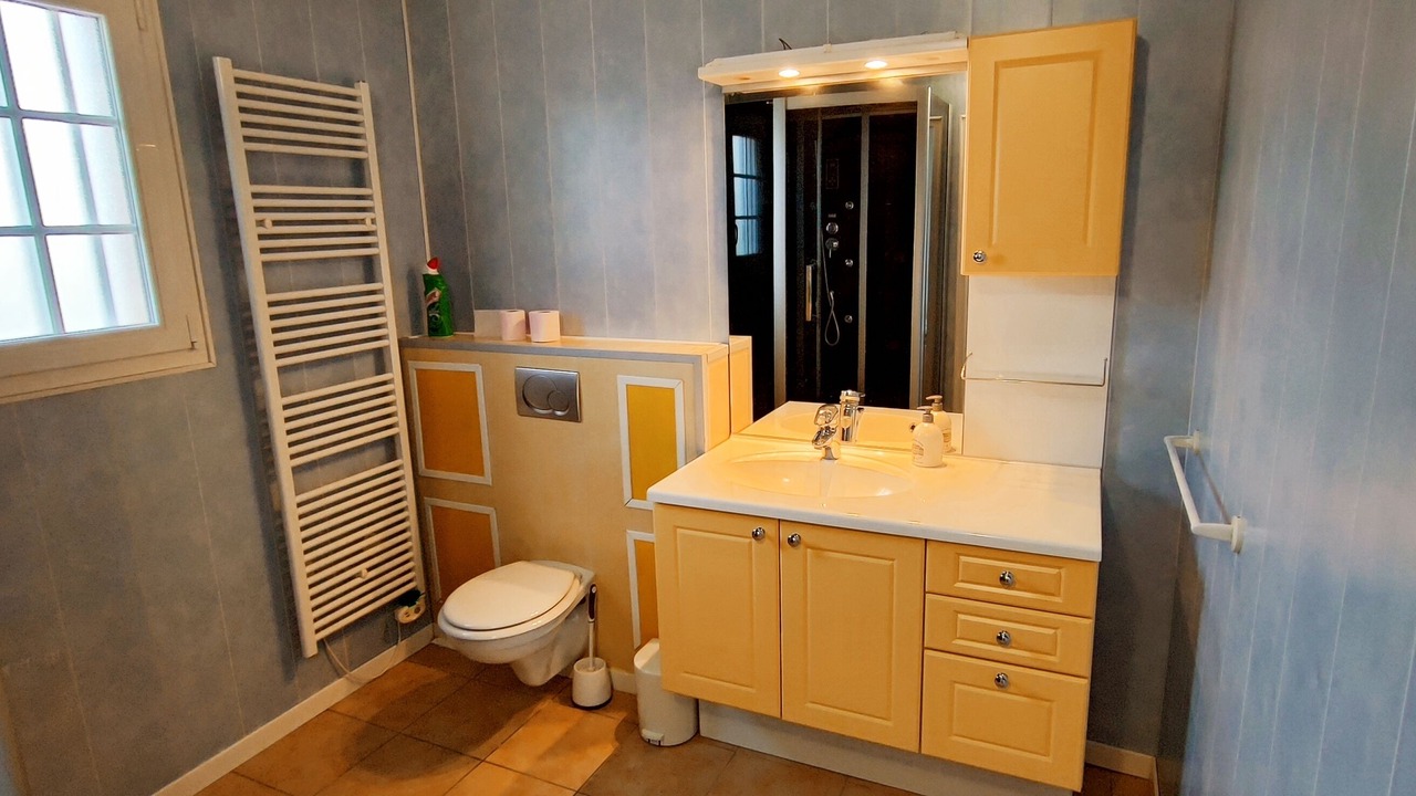 Photo of Bathroom in Thiberville
