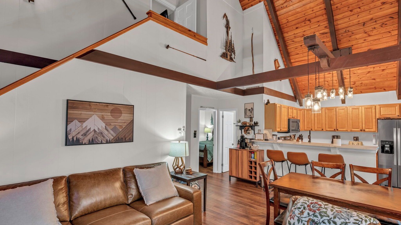 Photo of Livingroom in Beech Mountain