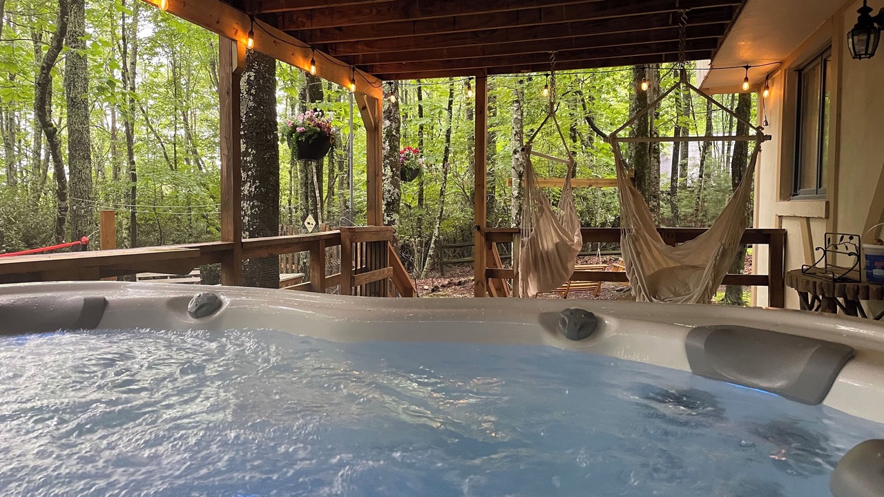 Photo of Patio Balcony in Beech Mountain