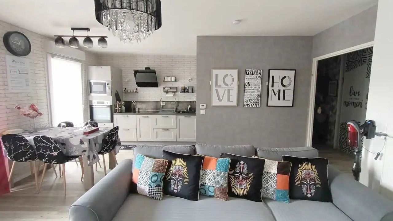 Photo of Livingroom in Trappes