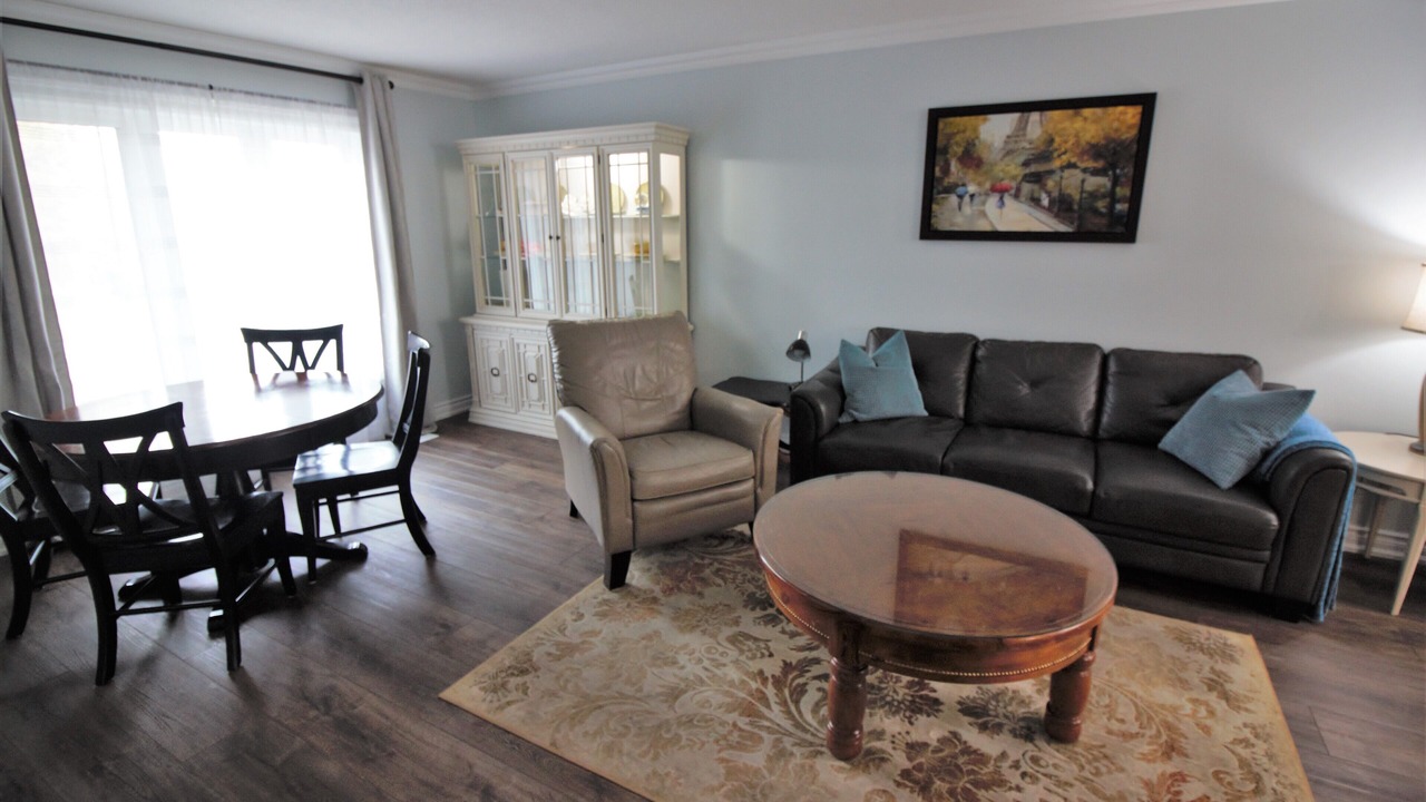 Photo of Livingroom in Barrie