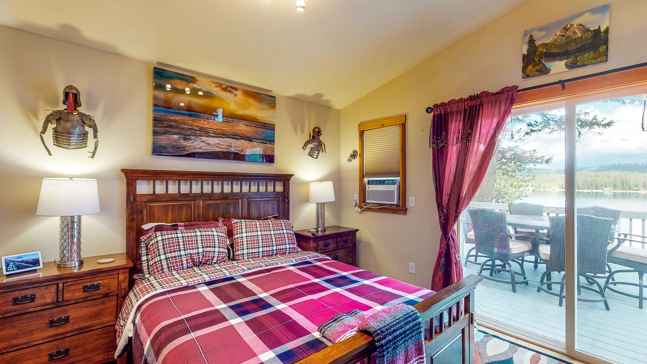 Photo of Bedroom in Loon Lake