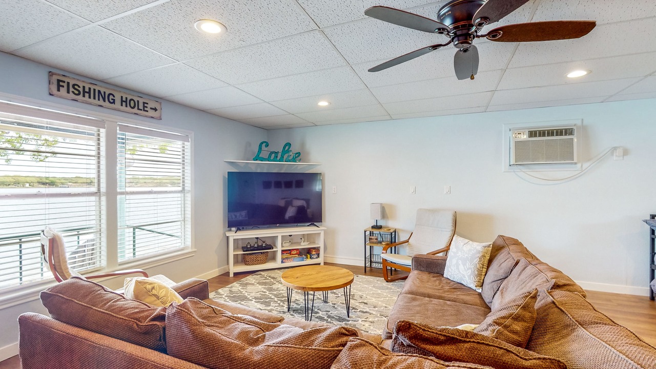 Photo of Livingroom in Bowie