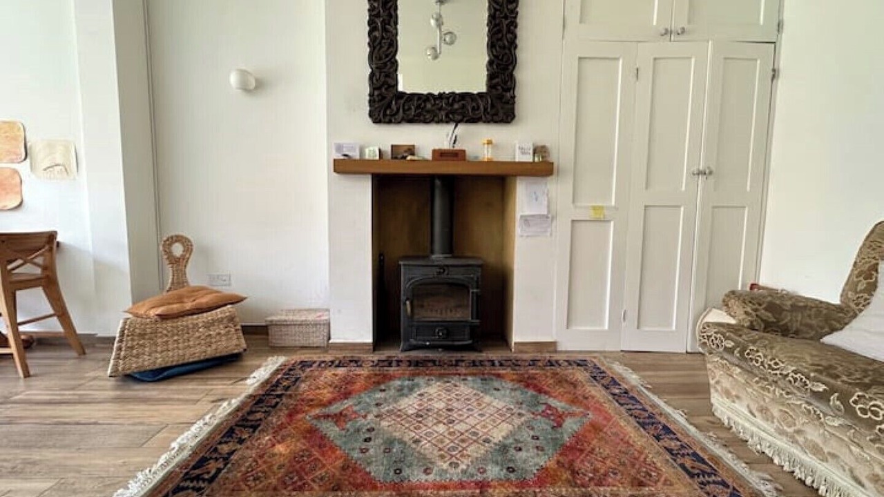 Photo of Livingroom in College Park and Old Oak