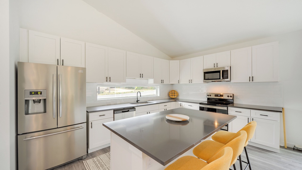 Photo of Kitchen in Canyon Lake