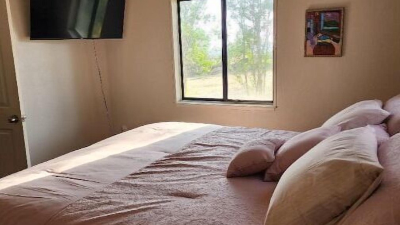 Photo of Bedroom in Oroville East