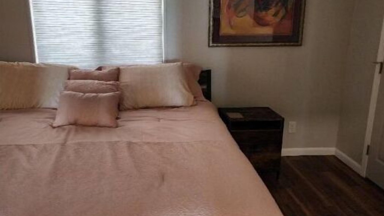 Photo of Bedroom in Oroville East