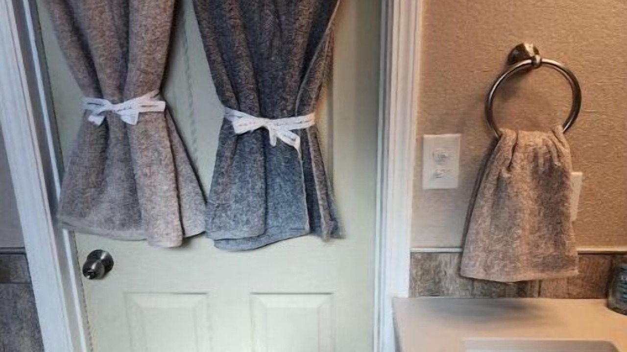 Photo of Bathroom in Oroville East