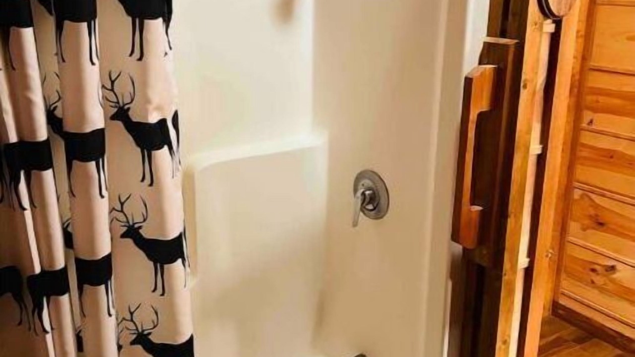 Photo of Bathroom in Harpers Ferry