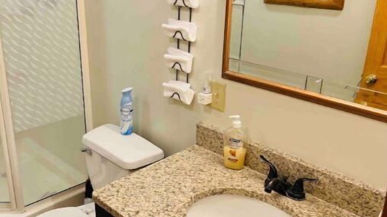 Photo of Bathroom in Harpers Ferry