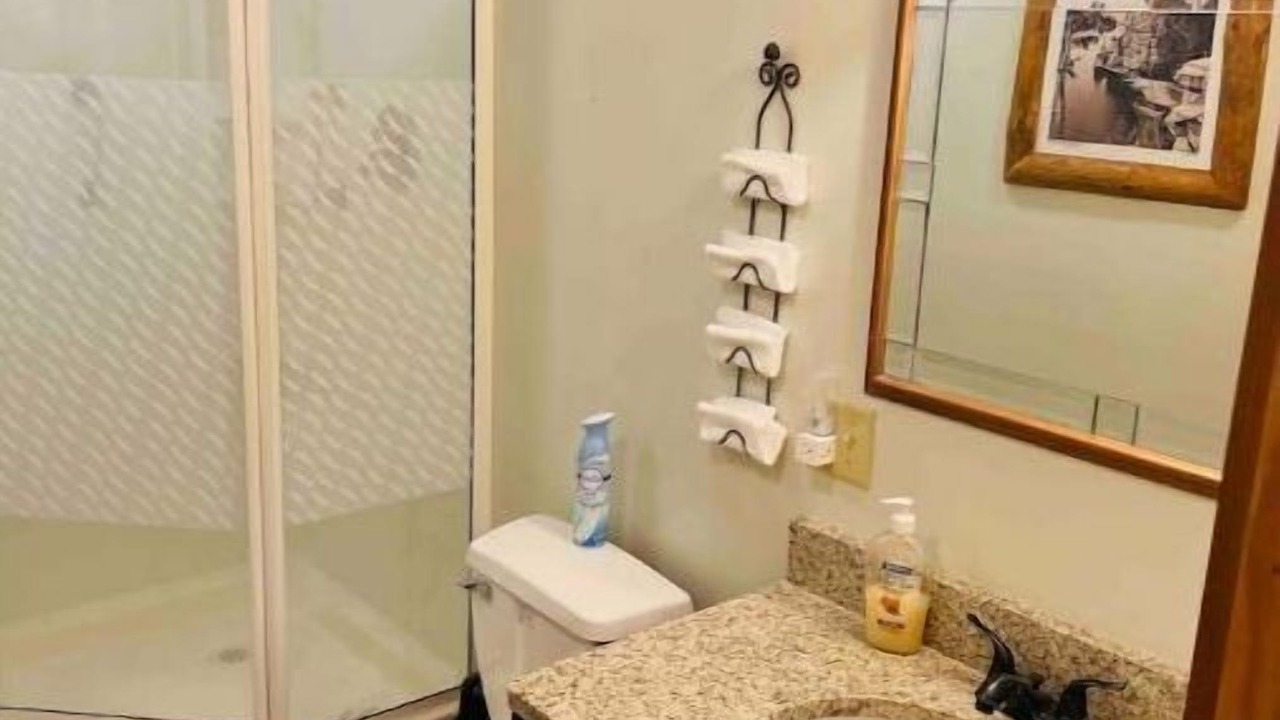 Photo of Bathroom in Harpers Ferry