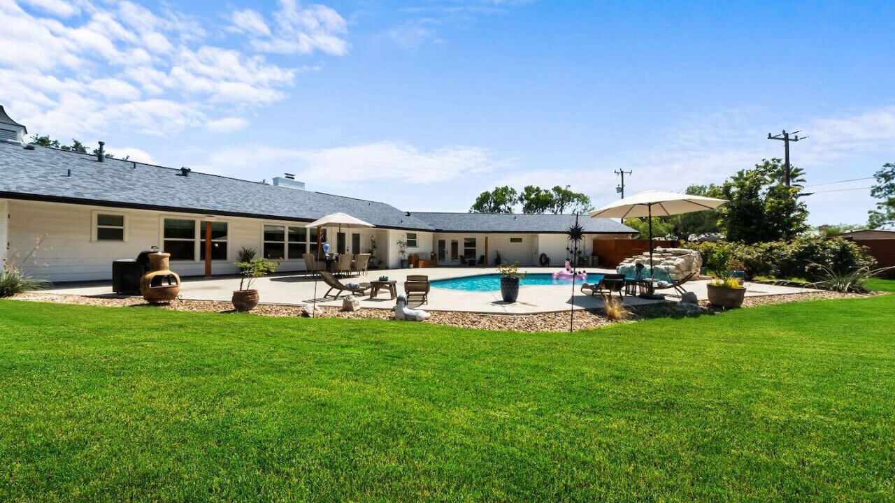 Photo of Outdoor in Castle Hills
