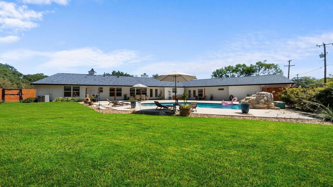 Photo of Outdoor in Castle Hills