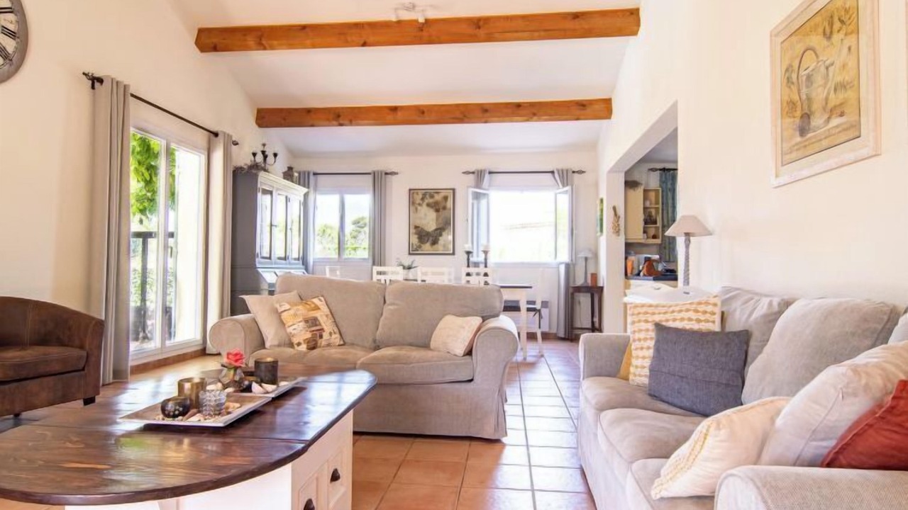 Photo of Livingroom in Nans-les-Pins