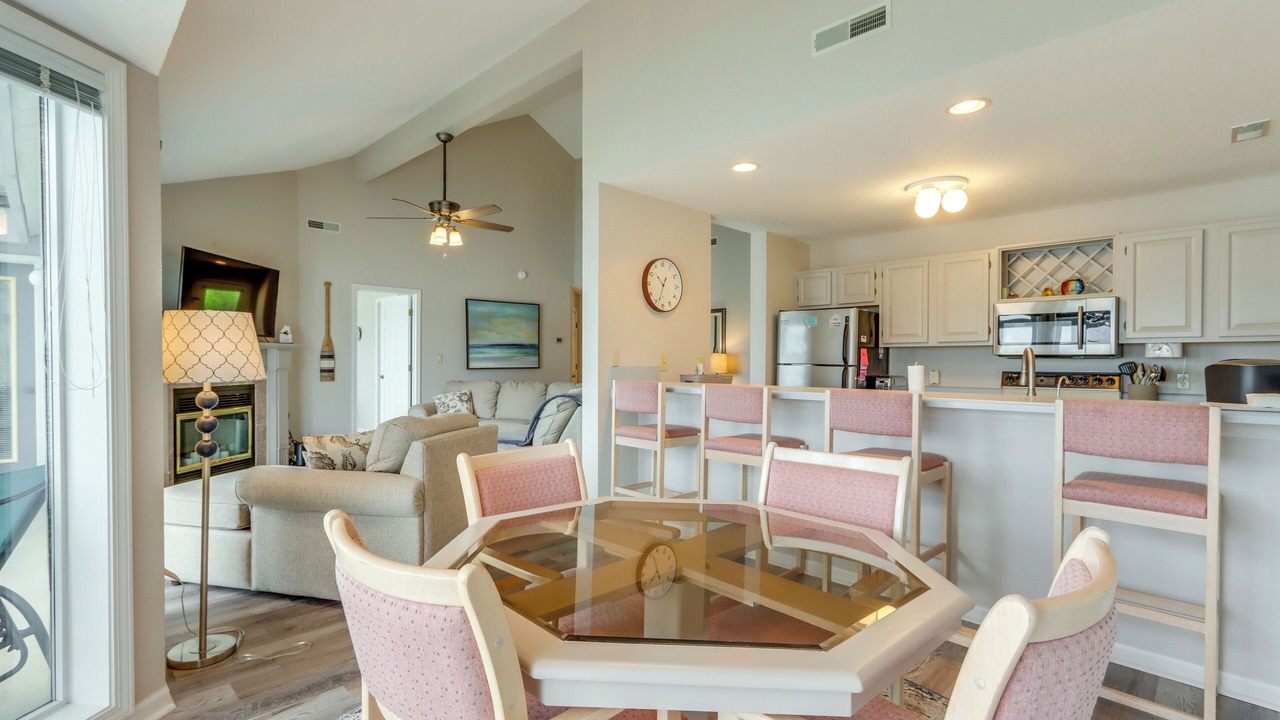 Photo of Livingroom in Village of Four Seasons