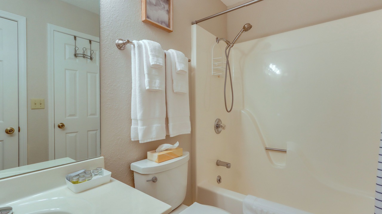 Photo of Bathroom in Village of Four Seasons