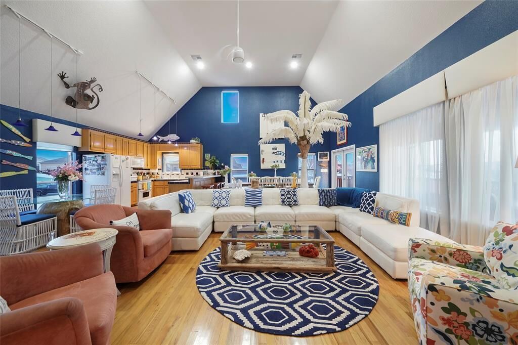Photo of Livingroom in Surfside Beach