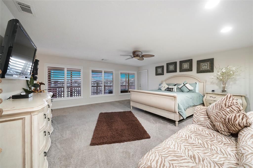 Photo of Bedroom in Surfside Beach
