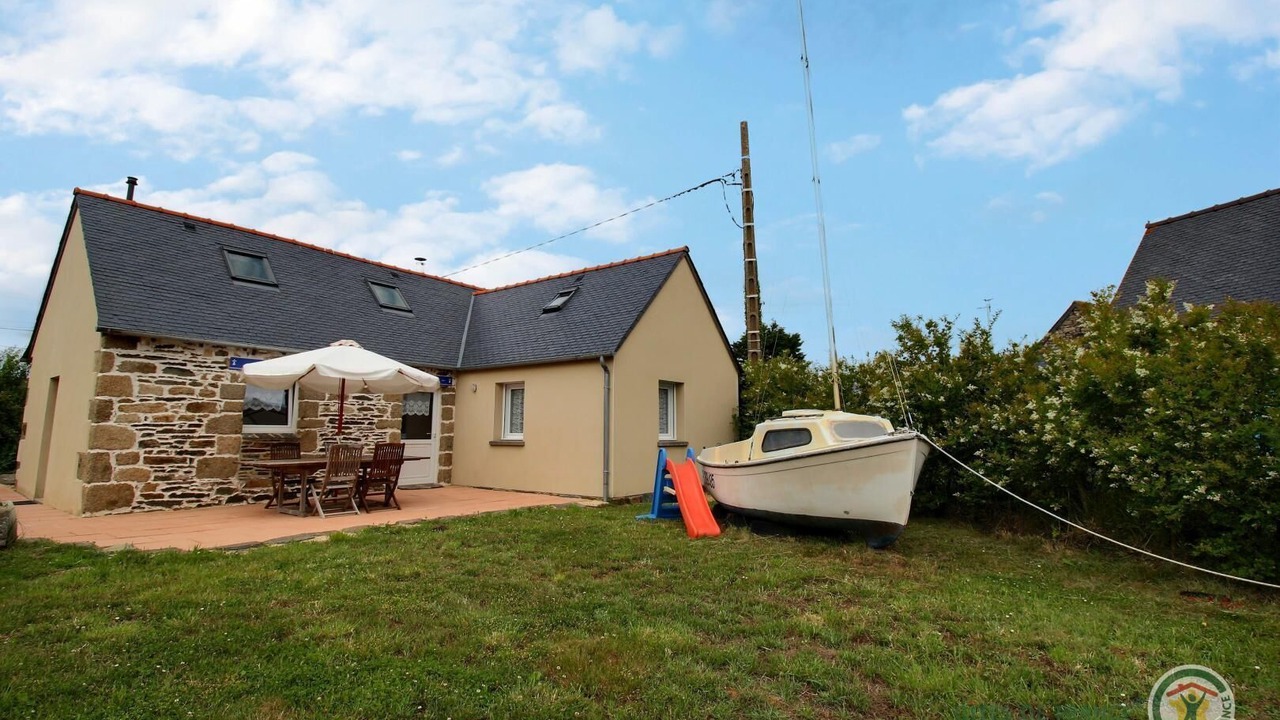 Photo of Outdoor in Tredrez-Locquemeau