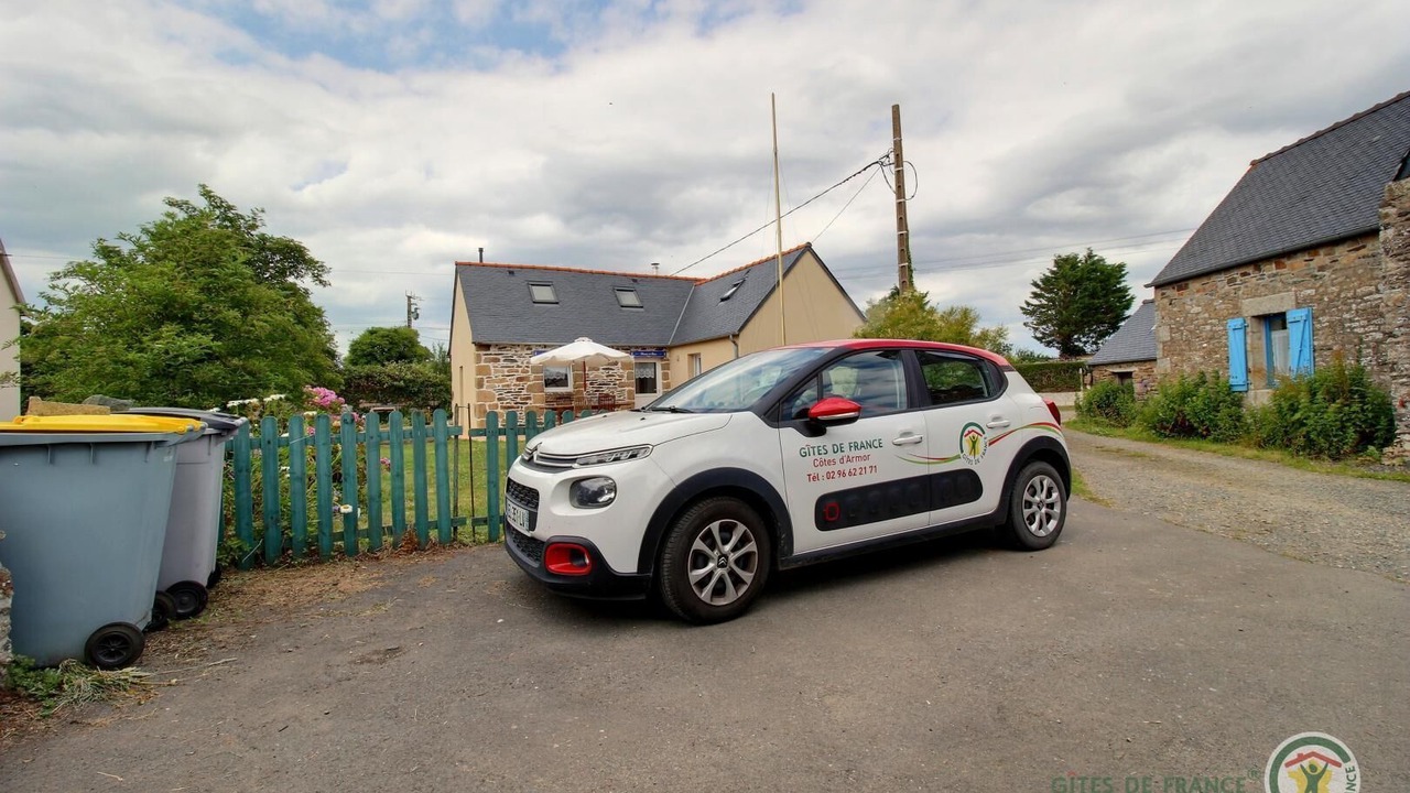Photo of Outdoor in Tredrez-Locquemeau
