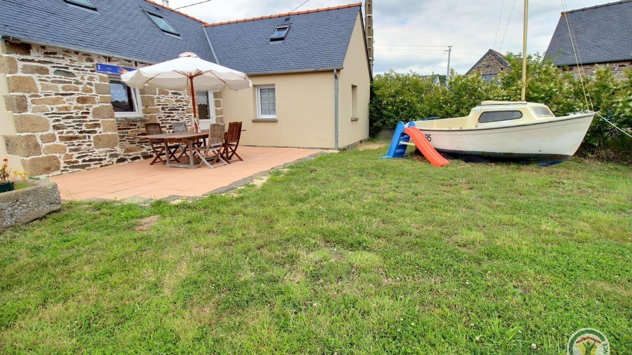Photo of Outdoor in Tredrez-Locquemeau