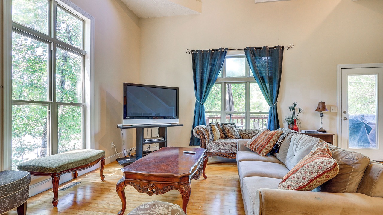 Photo of Bedroom in Double Springs