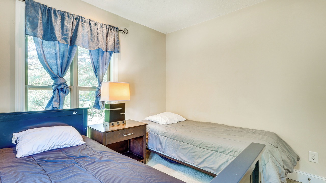 Photo of Bedroom in Double Springs