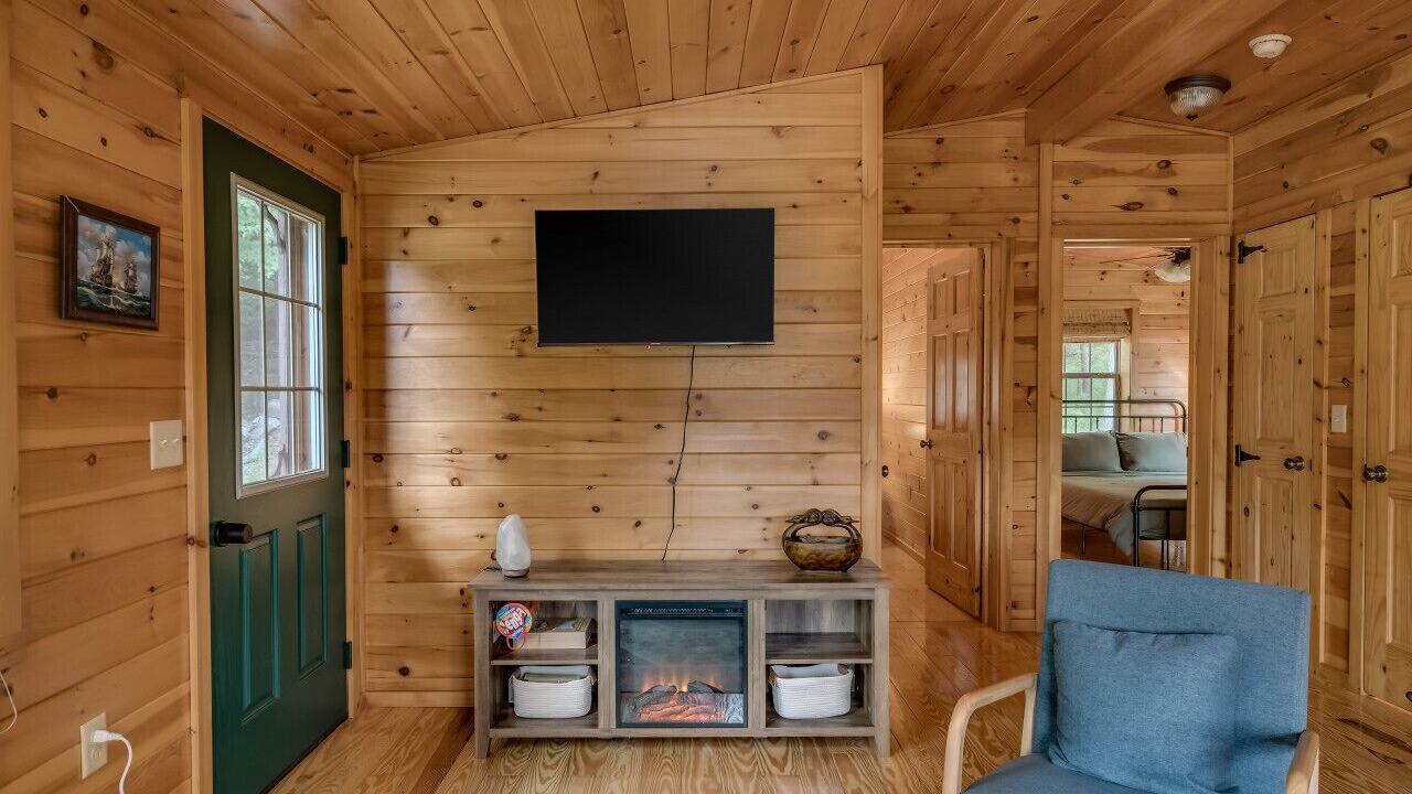 Photo of Bedroom in Wellesley Island