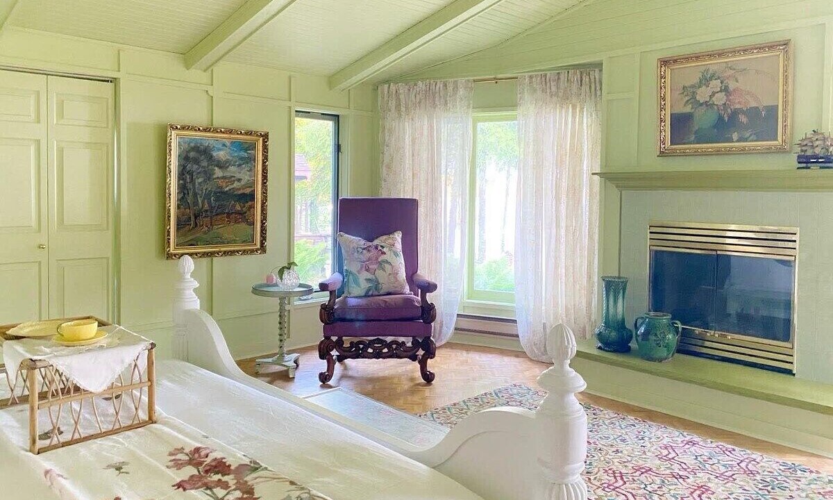 Photo of Bedroom in Colpoys Bay