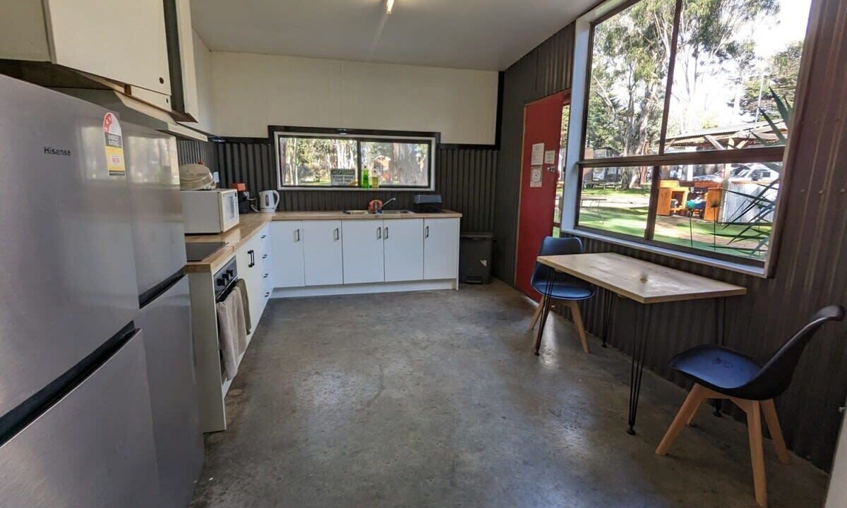 Photo of Kitchen in Dadswells Bridge