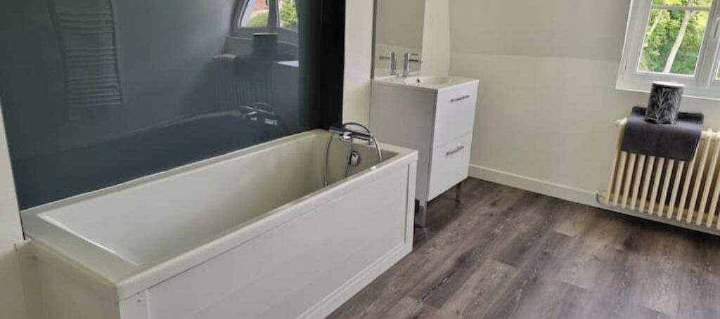 Photo of Bathroom in Saint-Ouen-de-Thouberville