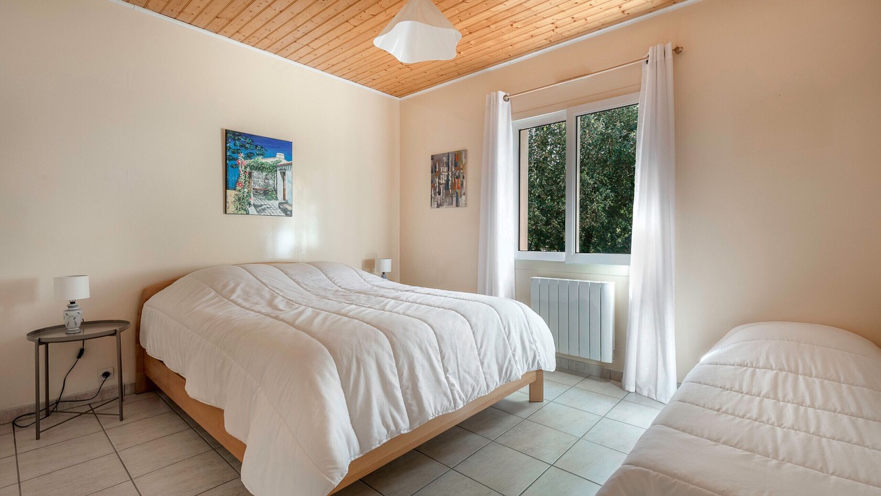 Photo of Bedroom in Saint-Michel-Chef-Chef