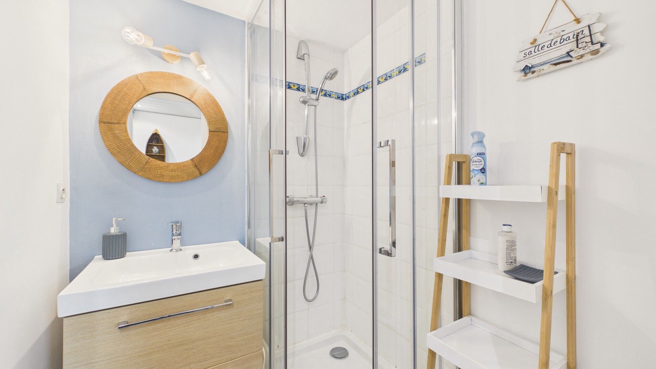 Photo of Bathroom in Saint-Michel-Chef-Chef
