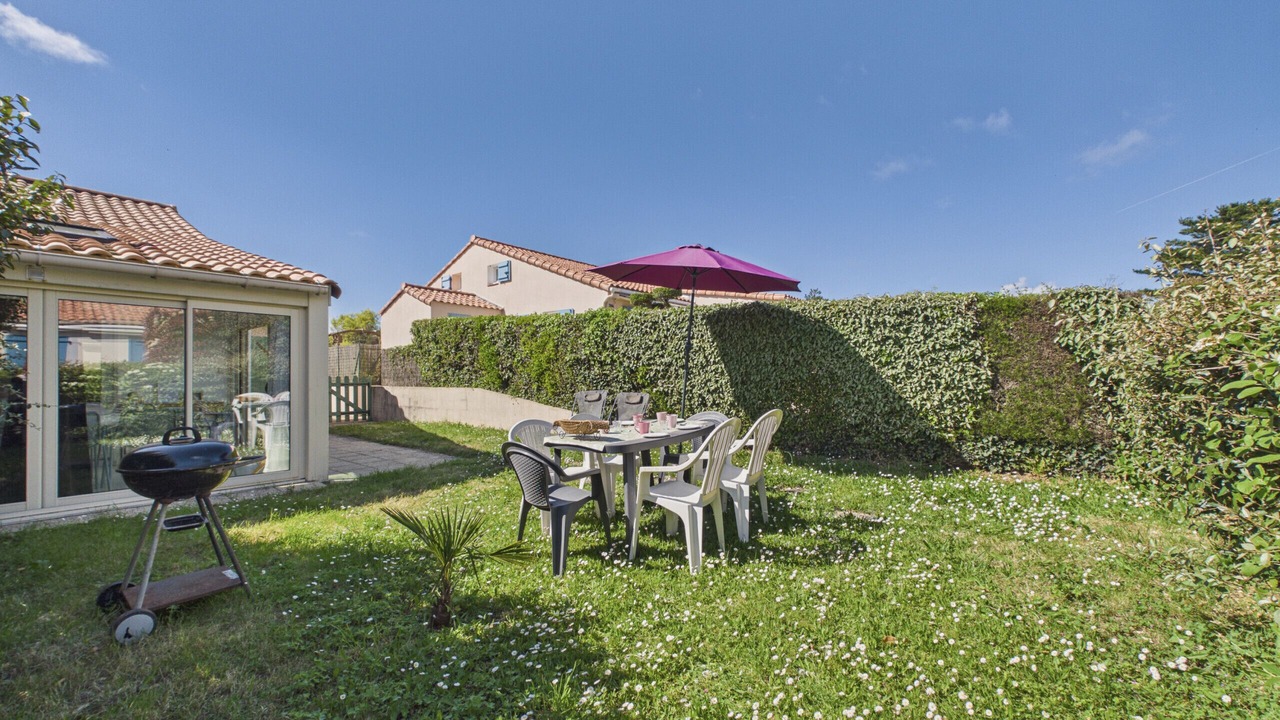 Photo of Outdoor in Saint-Michel-Chef-Chef