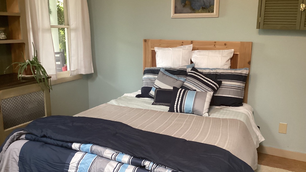 Photo of Bedroom in North Hero