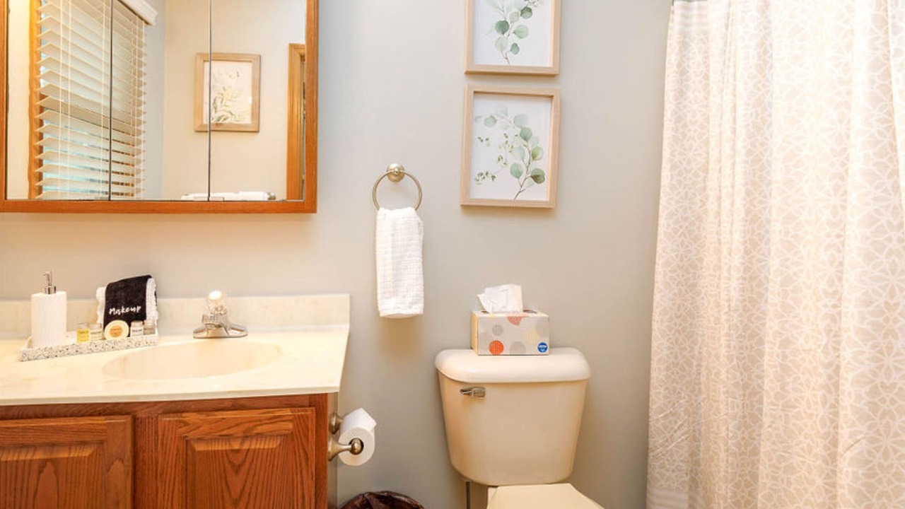 Photo of Bathroom in The Galena Territory