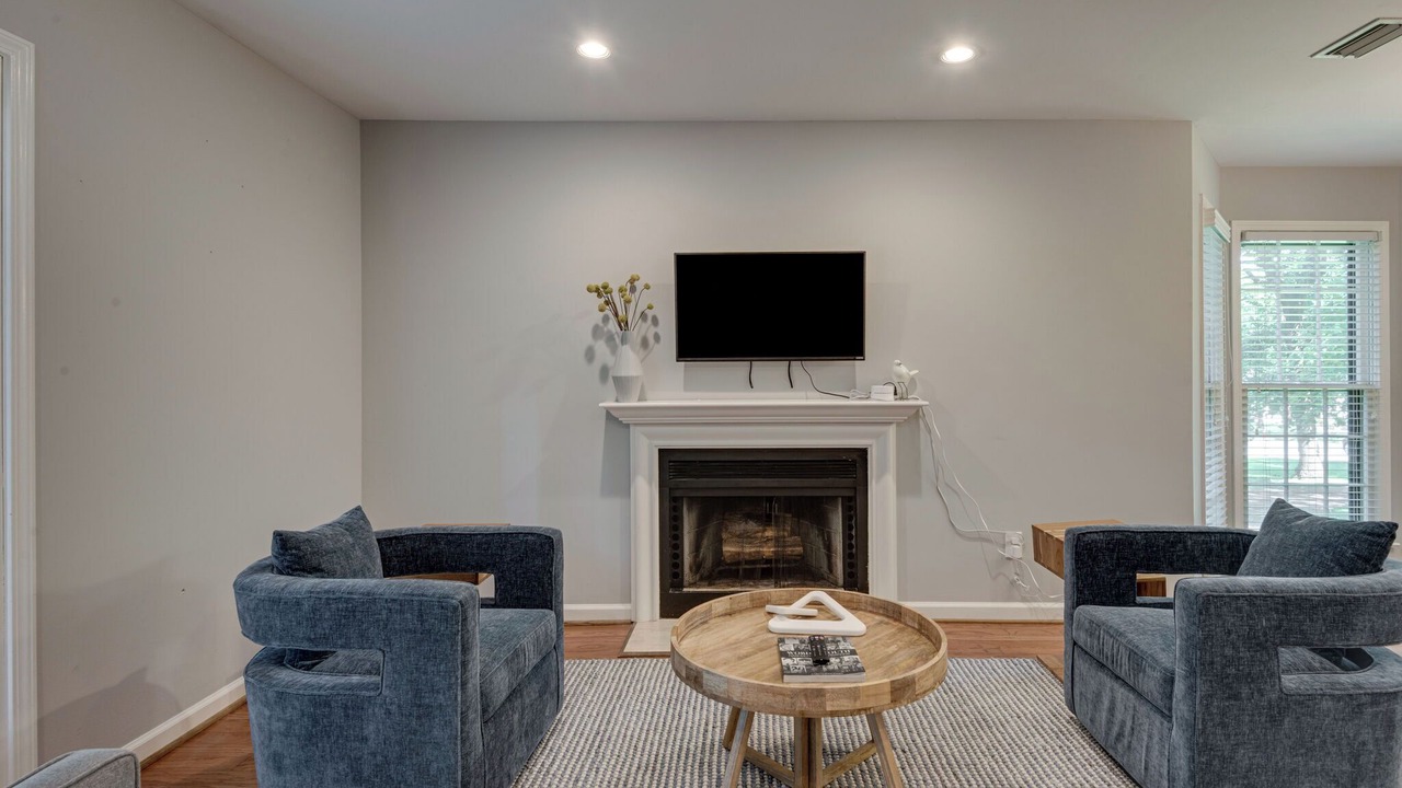Photo of Livingroom in Green Hills