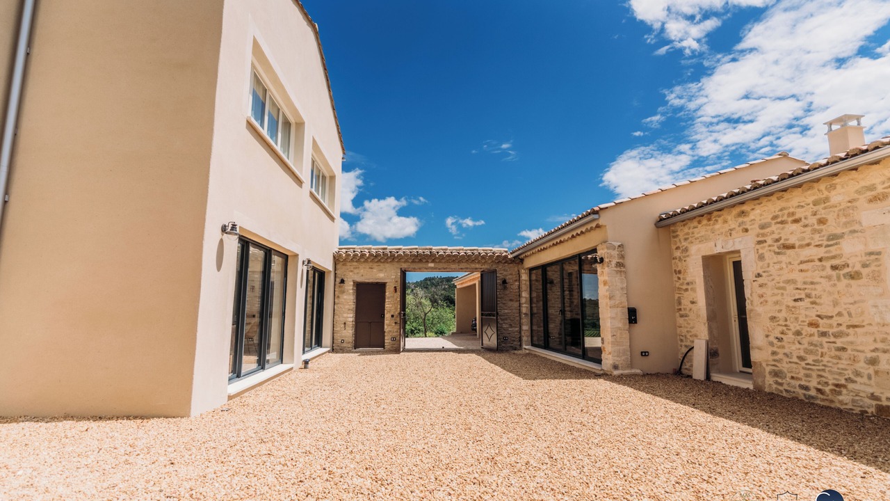 Photo of Outdoor in Saint-Christol-de-Rodieres