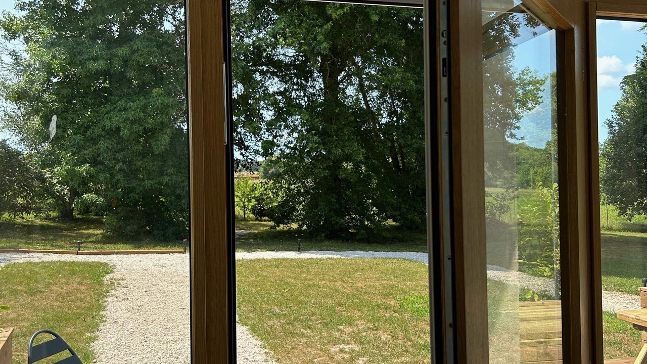 Photo of Others in Josse