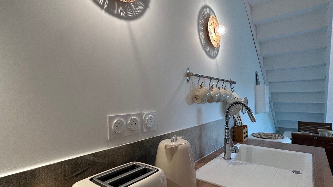 Photo of Others in Josse